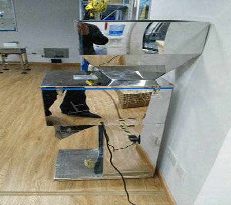 小型半自動包裝機